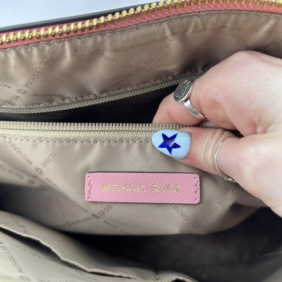 Michael Kors Bag Womens Large Cindy Leather LG Dome Purse Crossbody Satchel - Picture 11 of 16